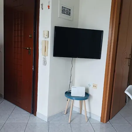 Comfortable 1 Bedroom Flat *