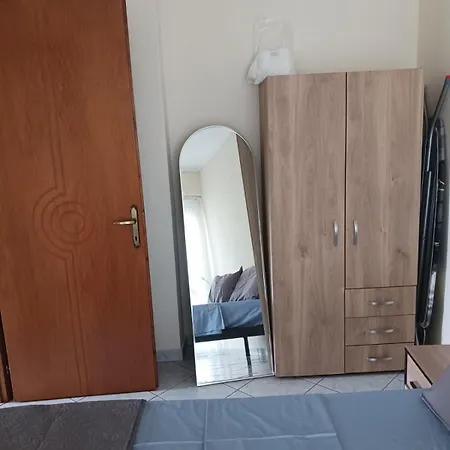 Comfortable 1 Bedroom Flat